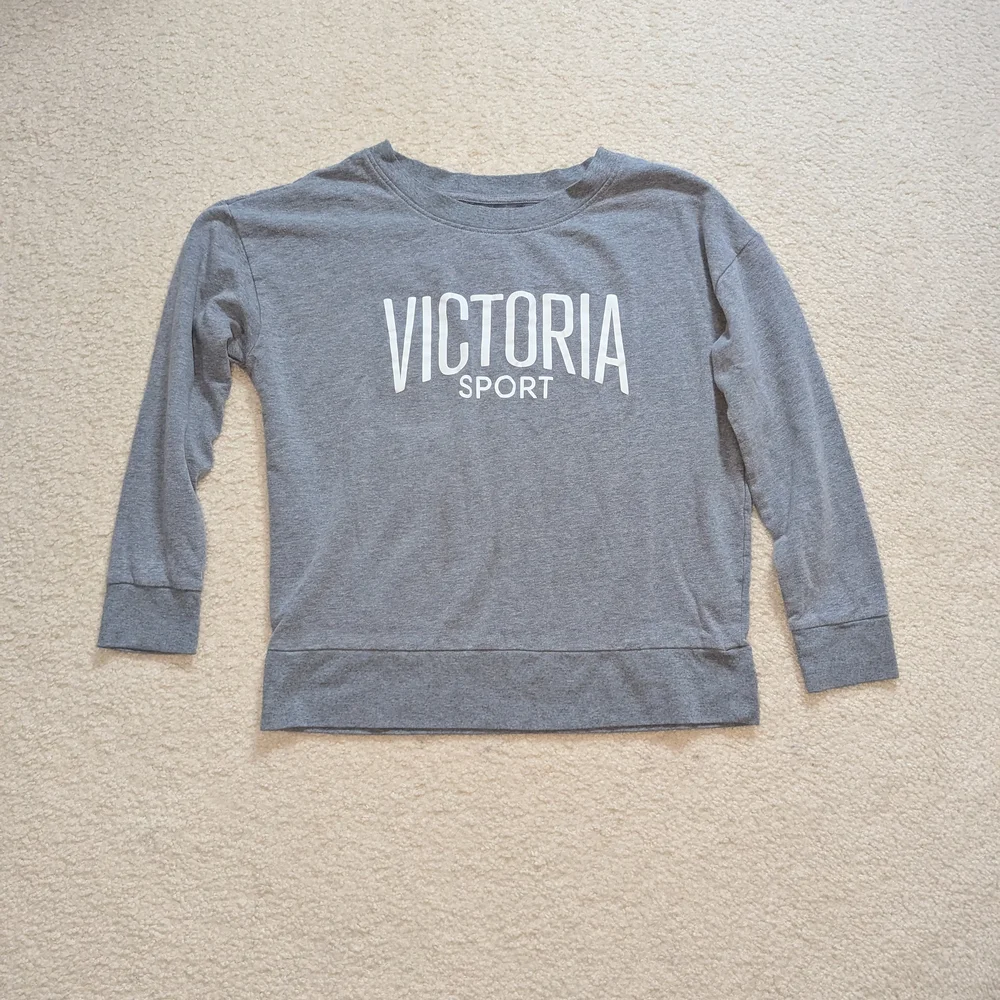 Victoria's Secret Gray Long Sleeve Shirt - Picture 1 of 4